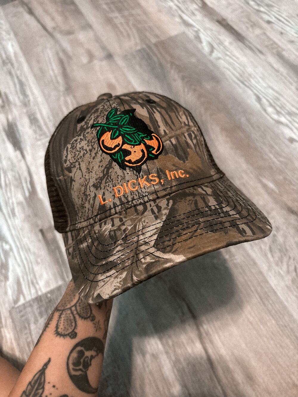 vintage L. Dicks Inc. camo camouflage oranges florida cap hat